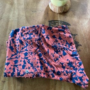 EUC lululemon crops nulu coral and navy